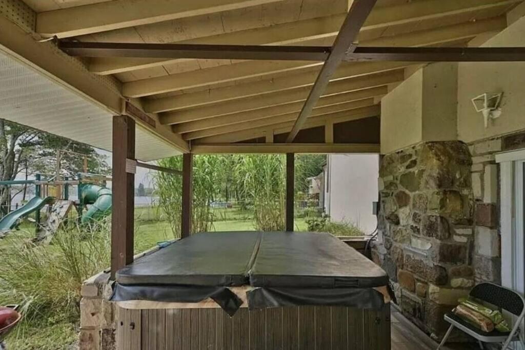 Ferienhaus Hideaway - Lakehouse/spa/dock/ *
